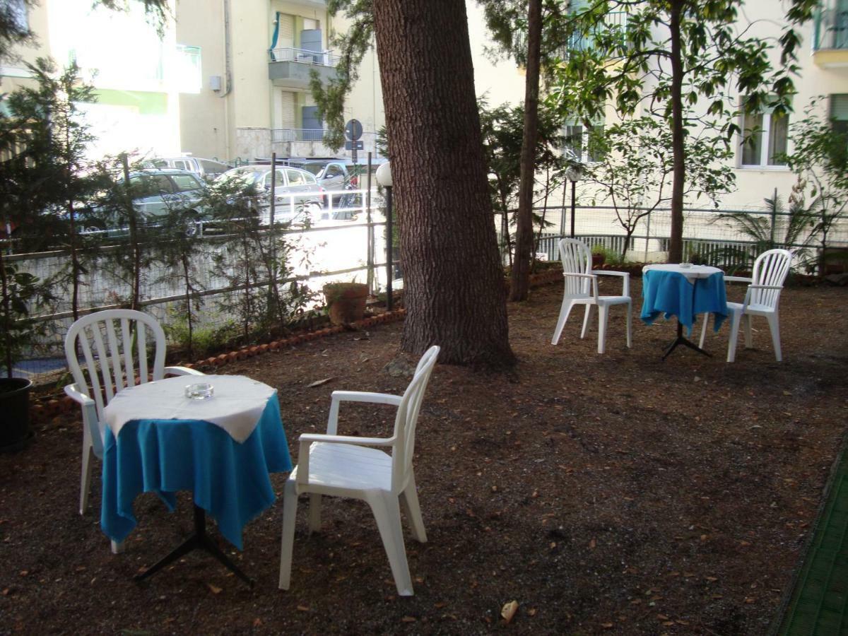 Hotel Olimpia Alassio Exterior foto